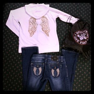 Hard to find dark wash Miss Me  GOLD angel wings.